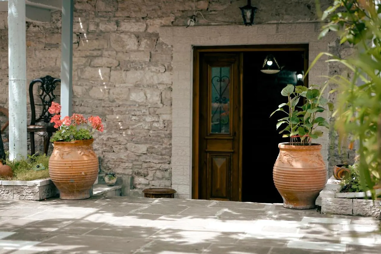 Guest House Edmond Gjirokastër 알바니아
