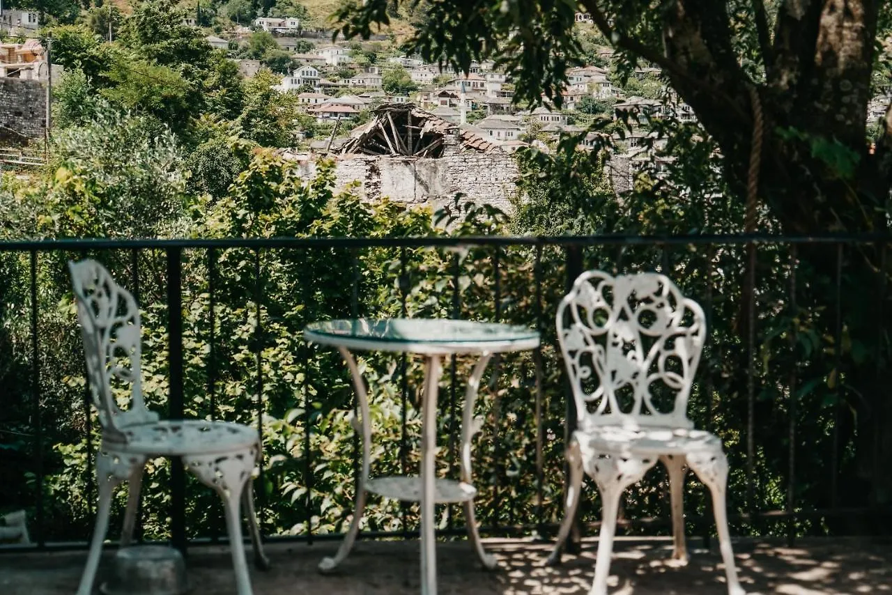 Guest House Edmond Gjirokastër