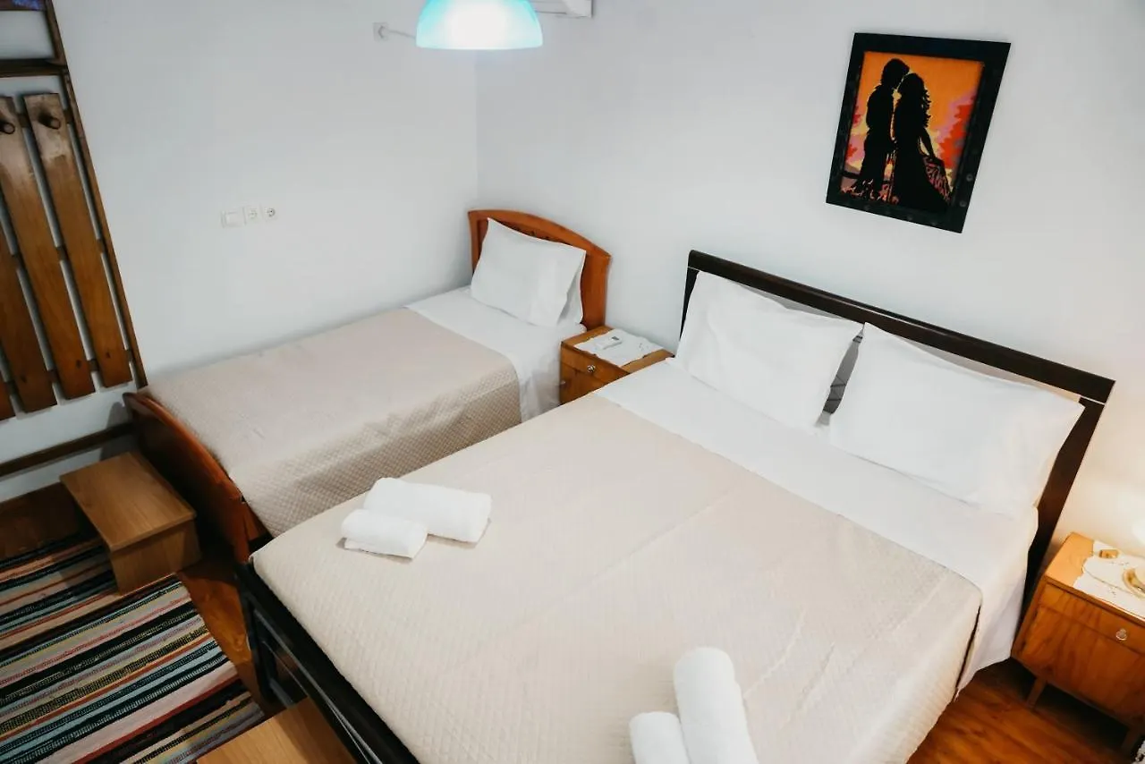 Guest House Edmond Gjirokastër
