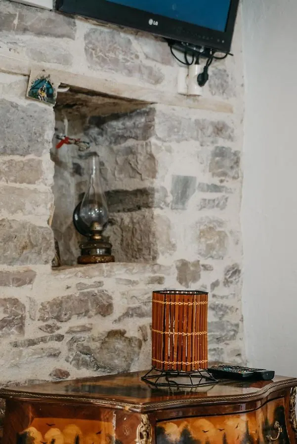 Guest House Edmond Gjirokastër