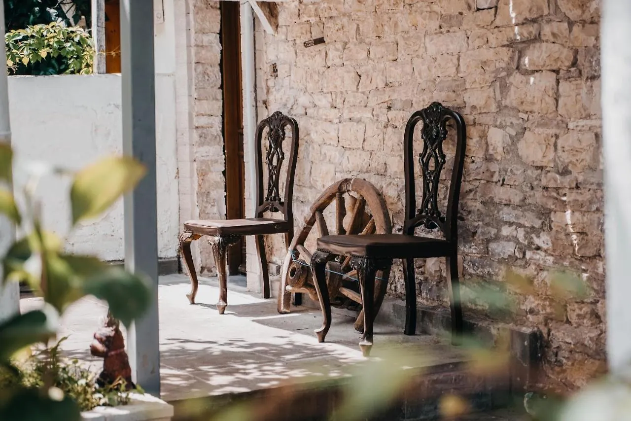 Guest House Edmond Gjirokastër 알바니아